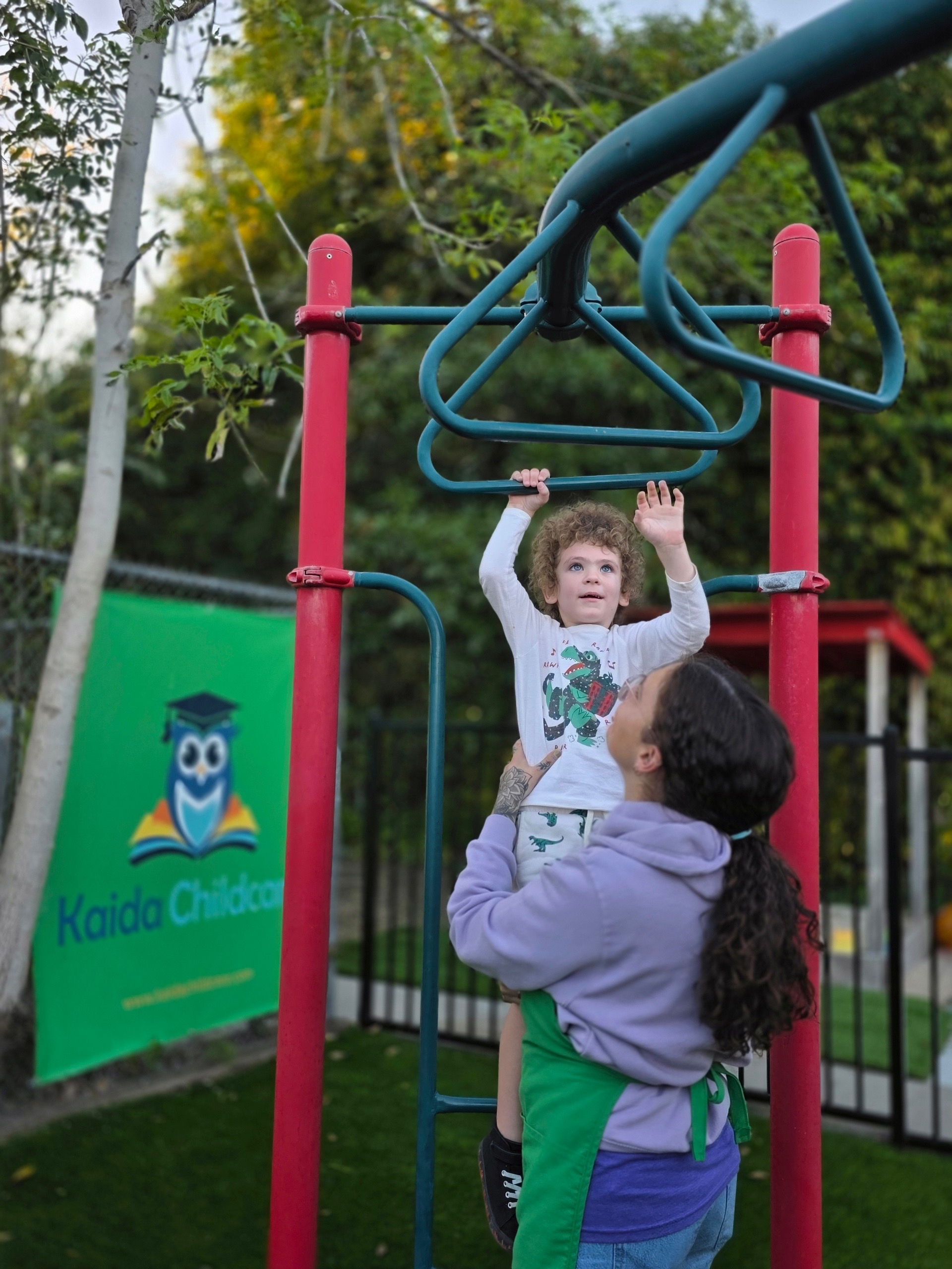 kaida-childcare-laguna-woods-preschool-monkey-bars-gross-motor-skills